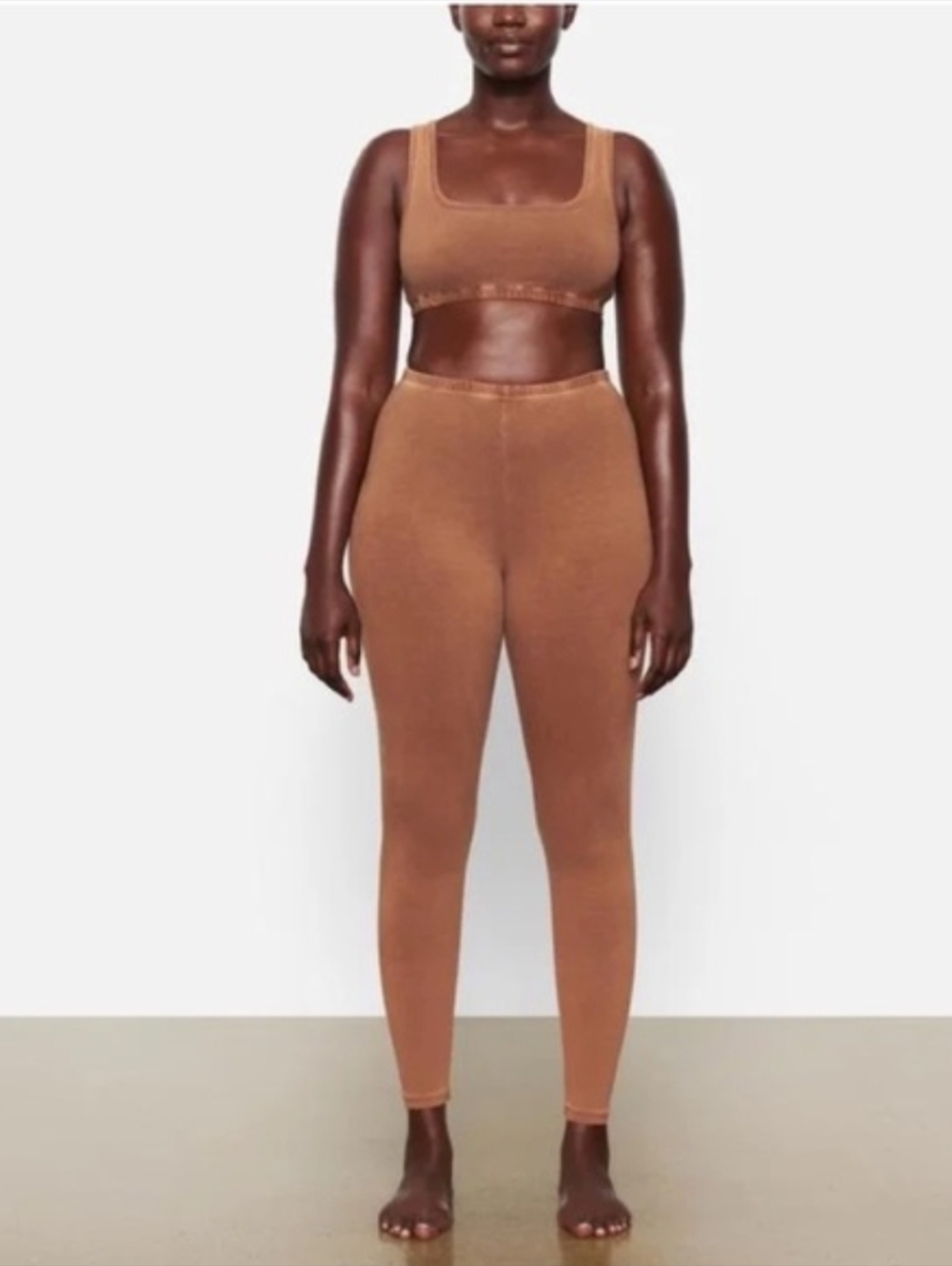 SKIMS NWT Outdoor Leggings Camel Size XS